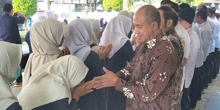 Bupati Sadewo Pimpin Apel dan Halal Bihalal PMI Kabupaten Banyumas
