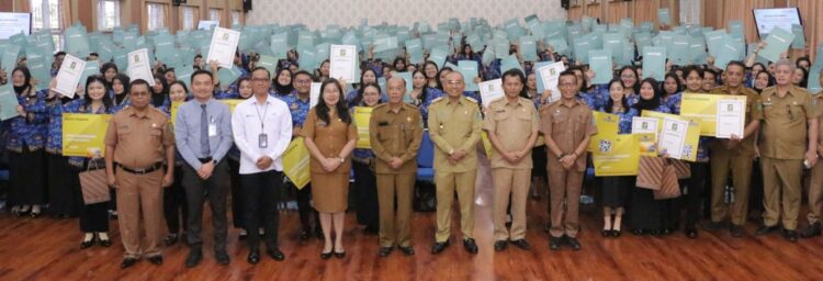 Bupati Simalungun Serahkan 524 SK Pengangkatan CPNS di Lingkungan Pemkab Simalungun Formasi Tahun 2024.