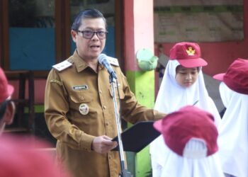 Wabup Subang Bernostalgia di SDN 2 Dangdeur Dan Berikan Pesan Pendidikan Di Momentum Hardiknas