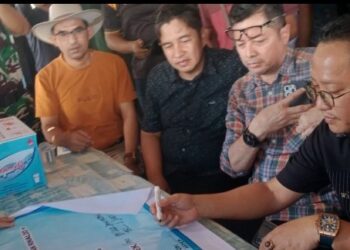 Masyarakat Nagari Kuncir Lakukan Aksi Demo Damai Tuntut PT.ARPEX Primadamor dan PT.PPS Perbaiki Jalan Rusak Akibat Truk Pengakut Aspal Milik Perusahaan