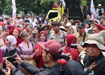 Polda Jateng Apresiasi Aksi Damai “Buruh Ngruwat Negoro” oleh KSPN di May Day 2025
