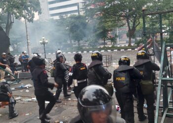 Aksi Damai Buruh Di Provokasi Kelompok Anarko; Buruh Tolak Provokator