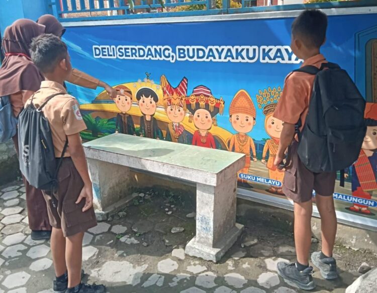SDN 101873 Desa Baru kecamatan Batang kuis kabupaten Deli serdangKenalkan Keanekaragaman Budaya Deli Serdang dan Nilai Disiplin Lewat Poster Edukatif