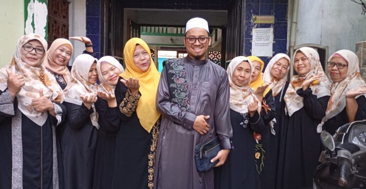 Pembukaan Majlis Ta’lim Pengajian Ibu-ibu Jami Almuqorrobin & Halal Bihalal Bersama Jama’ah Nya