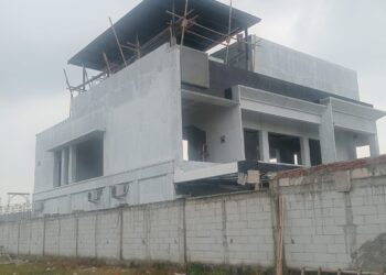Pembangunan Gedung 3 Lantai PT King Polah Di Duga Belum Mengantongi Izin PBG/ IMB