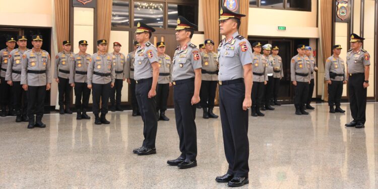 Mabes Polri Gelar Korps Raport Kenaikan Pangkat Pati Polri, 13 Perwira Tinggi Naik Pangkat