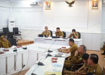 Bupati Subang Briefing Bersama Staf Tindak Lanjut Aduan Publik Batasi Operasional Truk Pengangkut Tanah Merah