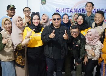 Bupati Dan Wabup Subang Tinjau Kegiatan Khitanan Massal Di Pemdes Sukamandi Jaya