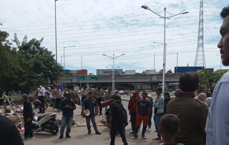 Desakan TPS Waduk Cicin Di Tutup, Banyak Warga Cari Nafkah Di Sana