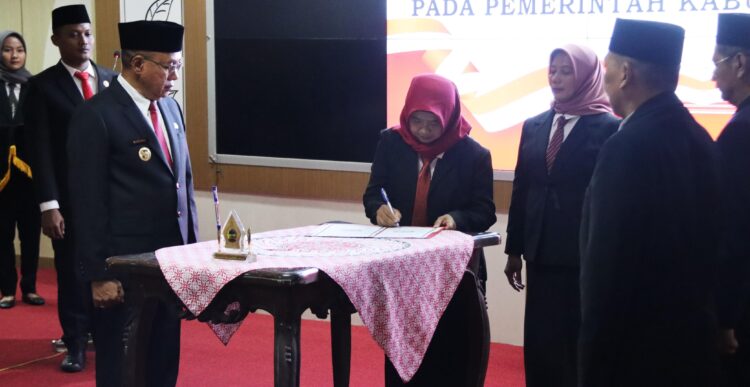 Bupati Sadewo Minta 15 Pejabat Baru Banyumas “Ngebut”