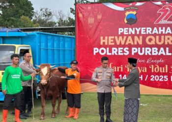 Polres Purbalingga Gelar Salat Iduladha 1446 H dan Pemotongan Hewan Kurban