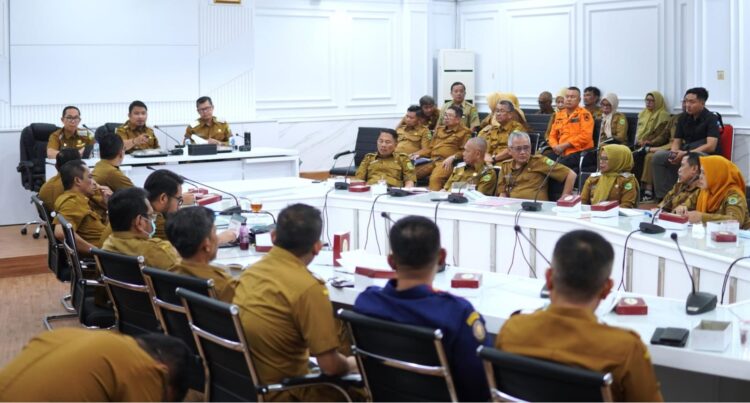 Kang Rey Pimpin Briefing staff,Tegaskan Kebut Rancangan Perbup Pembatasan Kendaraan Berat Dan Penataan Kota