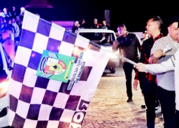 Meriahkan Hari Raya Idul Adha 1446 H, Pertama Kalinya Bupati Simalungun Lepas Peserta Takbir Keliling Dari Halaman Kantor Bupati