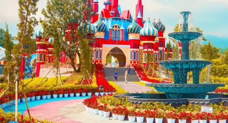 Wisata D’Castello Tampilkan Festival Seni Tari Jaipong Goyang Edun Subang