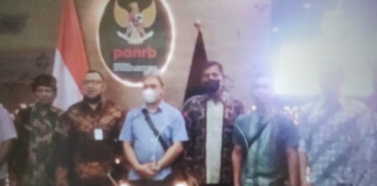 Kritik Keras terhadap Menteri Pendidikan Dasar dan Menegah RI, Gubernur, Bupati, dan Wali Kota atas Skema SPMB Yang Melanggar Konstitusi