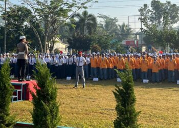 Jadi Pembina Upacara, Kasat Lantas Polres Purbalingga Ajak Siswa Tertib Berlalu Lintas