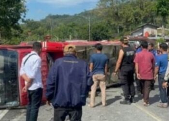 Mobil Damkar Solok Terbalik Hendak Memadamkan Api Lokasi Kebakaran , 5 Petugas Damkar Luka dan Patah Tulang