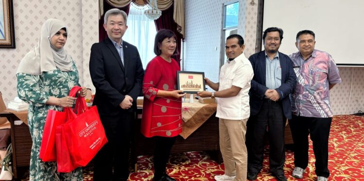 Pemkab Solok Akan Dorong Dua Perguruan Tinggi Jalin Kerjasama Pendidikan Internasional Dengan City University Malaysia