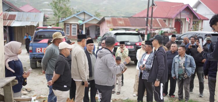 Bupati Solok Kunjungi Warga Terdampak Bencana Angin Puting Beliung
