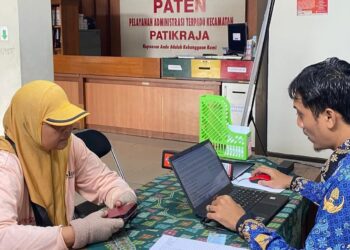 “Gapura Kencana” Gerai Perizinan Berusaha Kecamatan Patikraja