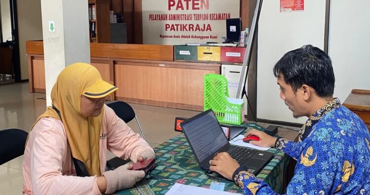 “Gapura Kencana” Gerai Perizinan Berusaha Kecamatan Patikraja