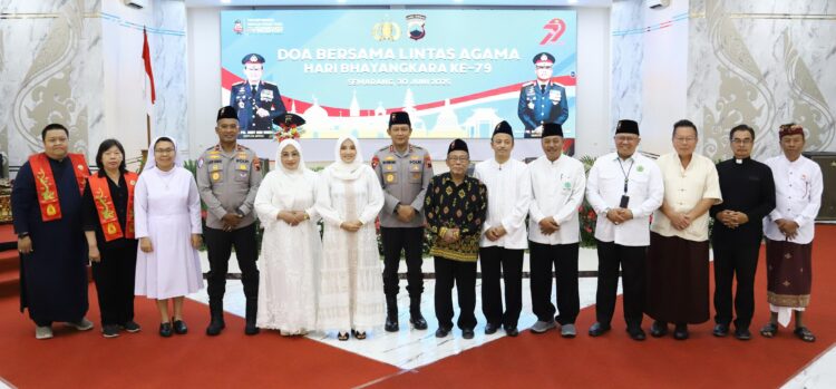 Peringatan Hari Bhayangkara ke-79, Polda Jateng Gelar Doa Bersama Lintas Agama Bersama Forkopimda dan FKUB se-Jawa Tengah