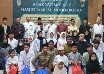 Masjid Jami’ Almuqorrobiin Santuni Anak Yatim-Piatu Seribu Berkah, Kampung Tanah Koja Klender