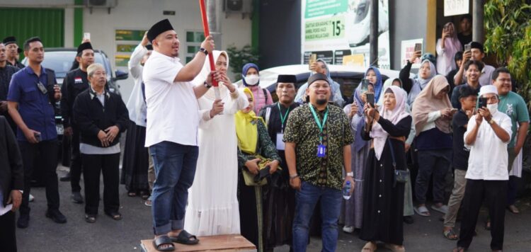 Bupati Subang Dan Anggota Komisi l DPR RI Hj Elita Budiati Lepas Keberangkatan 367 Jamaah Umrah Kab Subang