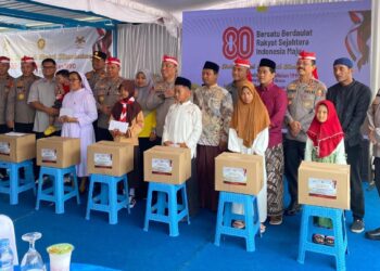 Wakpolri Beri Perhatoian Khusus Kepada Biarawati Dan Lansia di Bakti Sosial Polsek Genuk