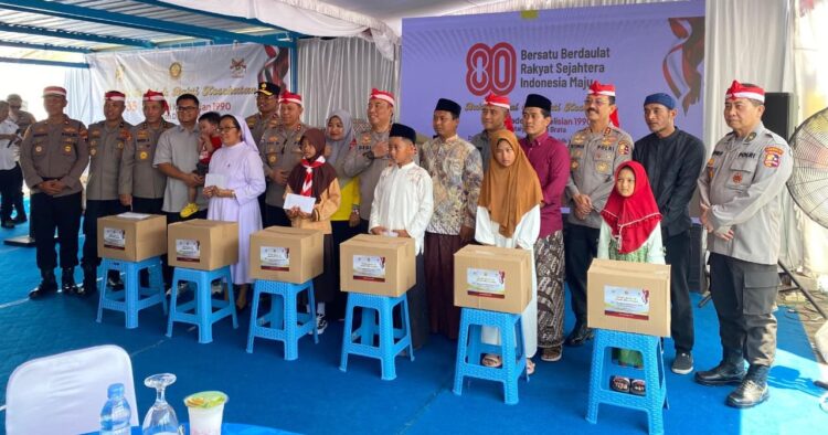 Wakpolri Beri Perhatoian Khusus Kepada Biarawati Dan Lansia di Bakti Sosial Polsek Genuk