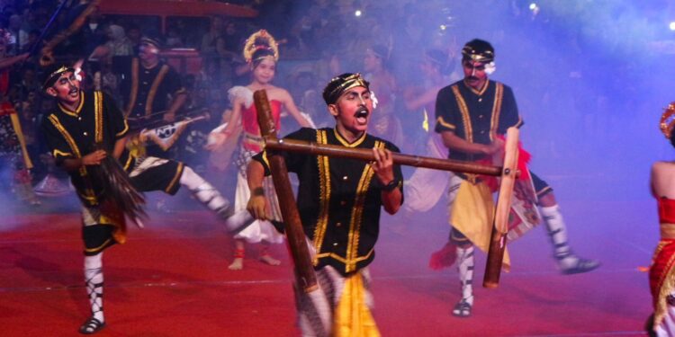 Ini Daftar Jawara Festival Kenthongan Banyumas 2025, Garuda Mas Rawalo Terbaik