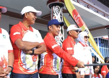 Meriahkan HUT RI ke-80, Bupati Simalungun Lepas Seribu Peserta Lomba Lari 10K, 5K, dan 3K