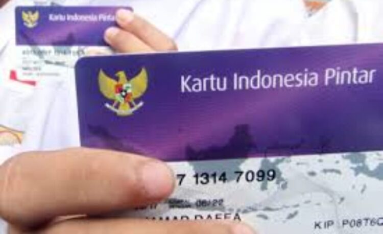 Geger, Siswa Penerima PIP Aspirasi Dari Anggota DPR RI Komisi X Sabam Sinaga Dipungli di Kecamatan Adian Koting