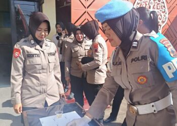 Jelang HUT ke-77, Polwan Polres Purbalingga Jalani Pemeriksaan Disiplin dan Tes Urine