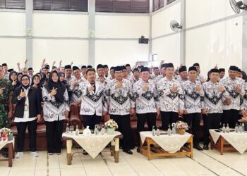 Bupati Subang Lantik Pengurus PGRI Kab Subang Masa Bakti XXIII 2025 – 2030