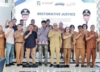 Bupati Simalungun Fasilitasi Permasalahan Guru dan Siswa di SMP Negeri 2 Tapian Dolok Melalui Restorative Justice