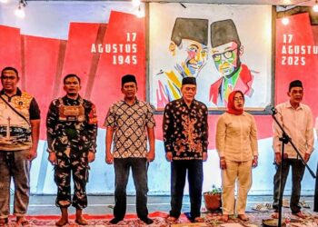 Malam Tasyakuran 17 Agustusan Ke-80 Hadir Ketua RW.02 Ketua RT.008 & Sekel Kelurahan Cipinang