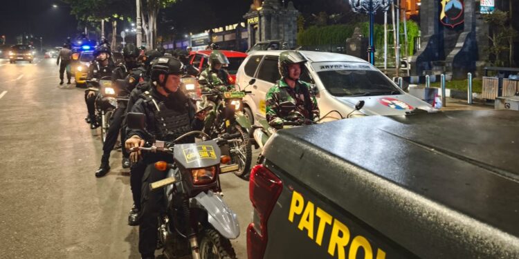 Polda Jateng dan Jajaran Intensif Gelar Patroli Skala Besar, Pastikan Konfusifitas Kamtibmas Selama Libur Panjang Maulid Nabi