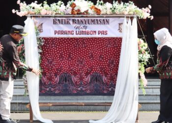 Peringati Hari Batik, Bupati Ajak Masyarakat Jaga dan Lestarikan Batik Banyumasan