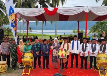 Festival Lima Danau 2025 Resmi Dibuka Bupati Solok Jon Firman Pandu: Ribuan Warga Tumpah Ruah di Muaro Pingai