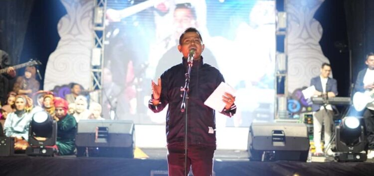 Bupati Solok Hadiri Malam Puncak Penutupan Festival 5 Danau Kabupaten Solok