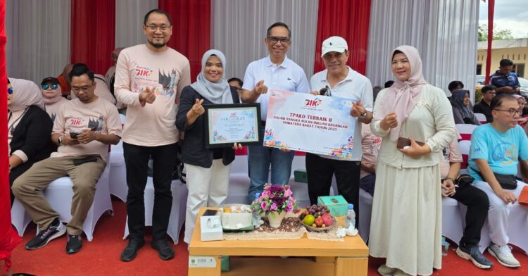 Pemkab Solok Raih Penghargaan TPKAD Terbaik 2 di Sumbar