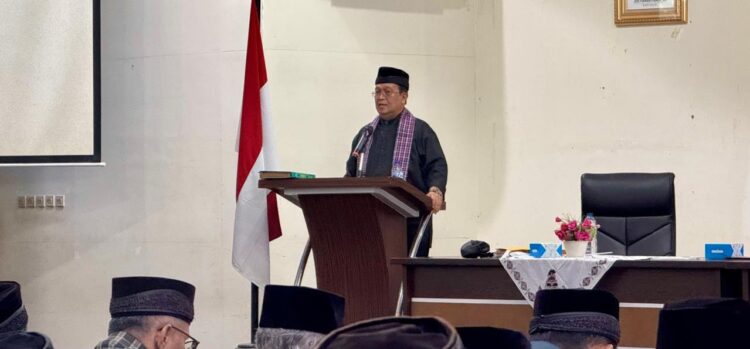 Bupati Solok Hadiri Rapat Kerja dan Pengukuhan Ketua LKAAM Kecamatan se-Kabupaten Solok Masa Bakti 2025-2030