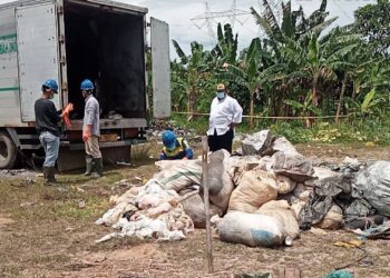 DLH Kota Serang Angkut Limbah B3 Medis RS Tonggak Husada, Warga Perumahan Graha Walantaka Sambut Baik