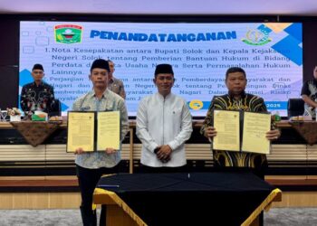 Penandatanganan MoU Antara Pemerintah Kabupaten Solok dan Kejaksaan Negeri Solok