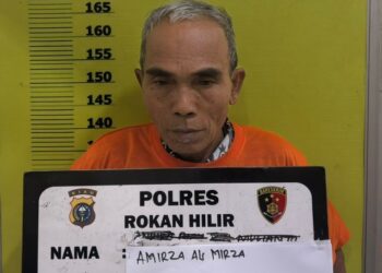 Polres Rohil Tahan Mantan Lurah Banjar XII Bersama 2 Warga Terjerat Kasus Pemalsuan Surat Tanah