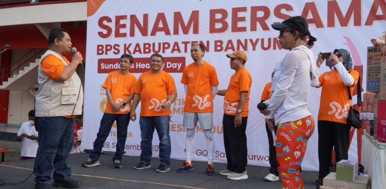 Ribuan Warga Banyumas Ikuti Senam Dalam Rangka Sosialisasikan Sensus Ekonomi 2026