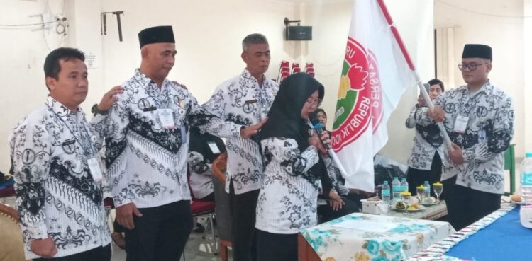 PGRI Kecamatan Cilodong Miliki Pengurus Baru, H. Nisar: Amanah Selalu Mengandung Risiko
