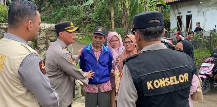 Polda Jateng Turunkan Satgas Trauma Healing ke Lokasi Bencana Alam di Kabupaten Cilacap