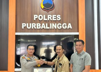 Polres Purbalingga Terima Penghargaan dari Komunitas Seni Purbalingga